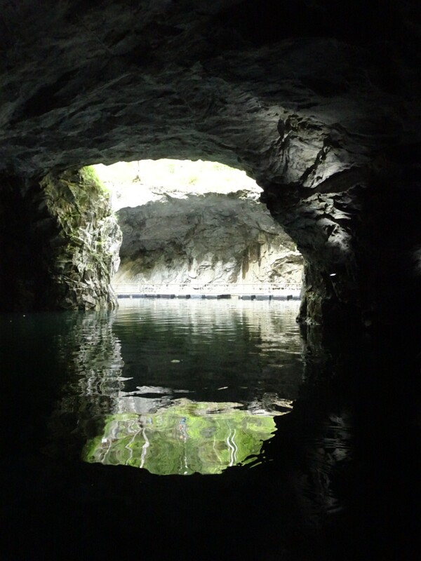 Ruskeala gap caves